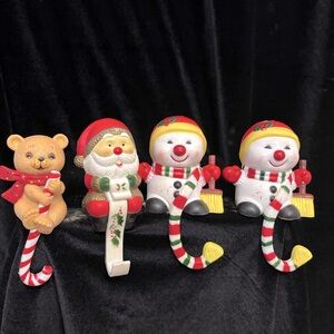 Vintage 1985 G. Future Set of 4 Stocking Holders/Shelf Sitters